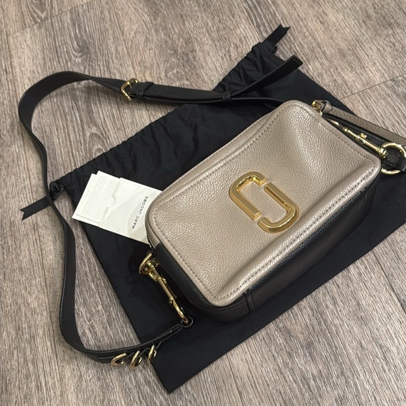 Marc Jacobs The Snapshot Crossbody Bag - Large | Like NEW worn 5 times max - Picture 4 of 5
